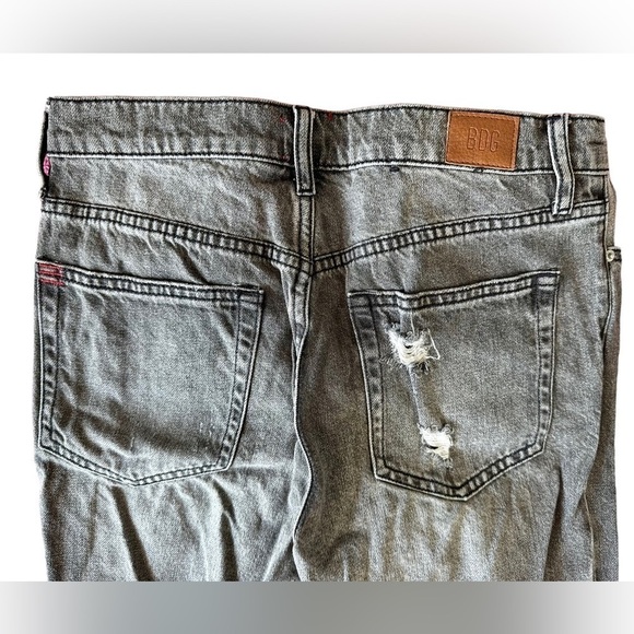 Urban Outfitters BDG Distressed Slim Straight Jeans Size 27 - Picture 4 of 6